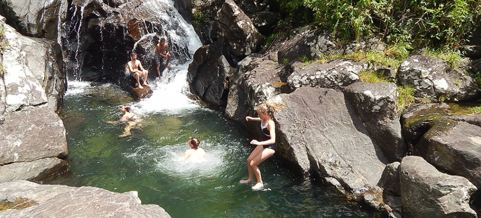 Knuckles Mountain Range